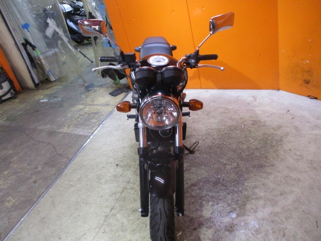 フロントから見てもこの通り状態グッド！ヘッドライトもＬＥＤに変更済み！これはお買い得ですよね！！