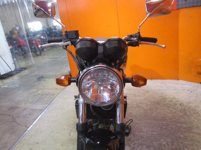 フロントから見てもこの通り状態グッド！！購入時はＬＥＤ取付工賃無料！悩むのは本当に危険な一台！！