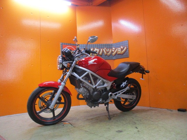 最長２４か月保証付き！！写真も細かく撮っていますが本当に綺麗な一台で前オーナー様に感謝の一台ですよ！