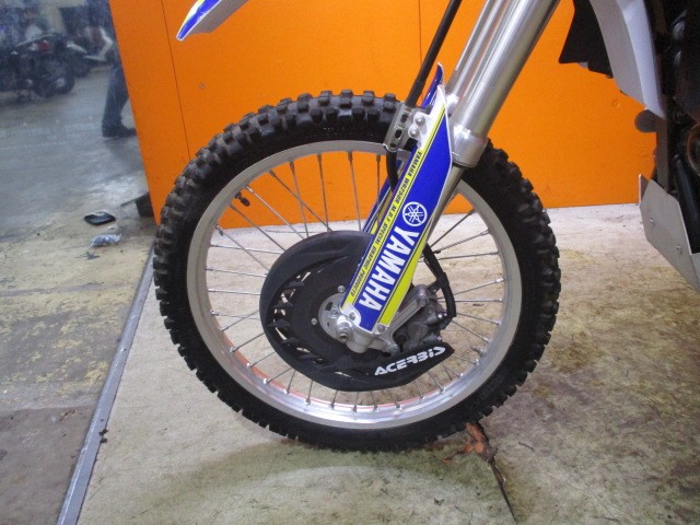 ホイールもこの通り状態グッド！フォークのアウターまでもが綺麗な一台！！通販も大歓迎の一台！決済価格！