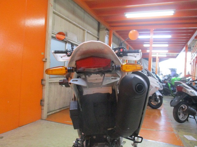 Ｒ周りもこの通りフェンダーレス済みでとってもすっきり！ここまでのハイスペックオフはＷＲしかないですよ