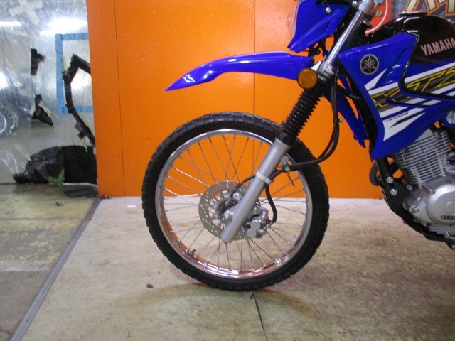 ホイールもこの通り状態グッド！！フォークのアウターまでもが綺麗で上質なＸＴＺがこの価格は本当にお安い