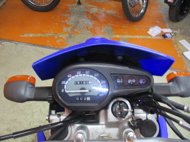 走行も９１８０ｋｍの低走行車！！絶版のＸＴＺ１２５でこの距離はやばいくらい低走行ですよ！！