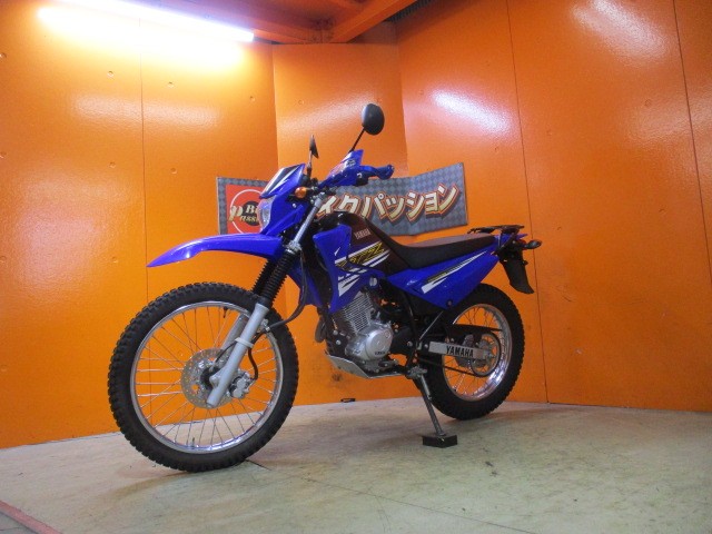 こちらの車両は納車点検を行わないので保証はありませんが支払総額がとってもリーズナブル！早い者勝ち！！