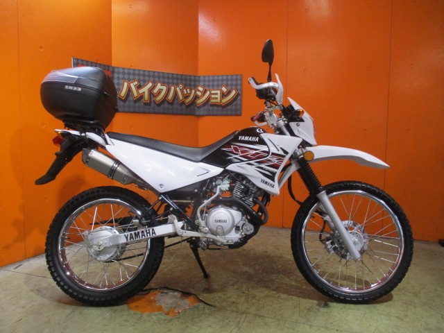 横から見てもこの通り状態グッド！流石ファイナルエディションの上質低走行車！写真の通りやばい綺麗ですよ