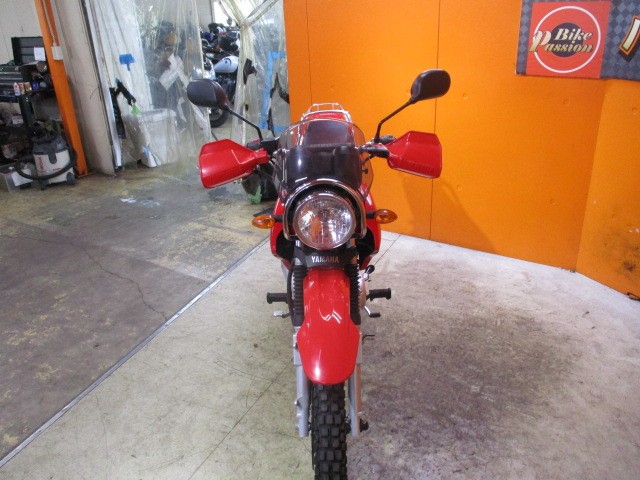 フロントから見てもこの通り状態グッド！！ナックルガードにフェイスガードが標準装備のモデルＧ！！