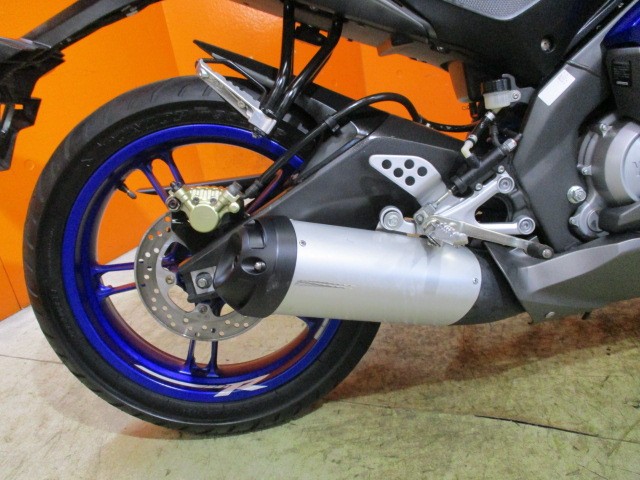 マフラーもこの通りがり傷もなければ線傷もありません！当社は価格は安くても車両の質は高いので常時即売れ