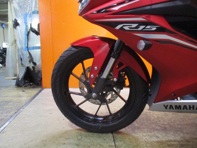 ホイールもこの通り状態グッド！！この倒立フォークモデルは２０１７年にしかないので本当に希少ですよ！！