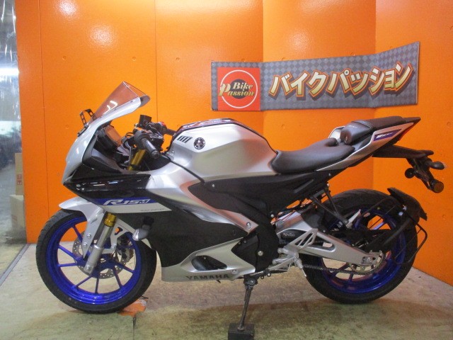 反対側もこの通り状態グッド！車両重量も１４２ｋｇと非常に軽い車体！装備が充実なのでビギナーにもお勧め