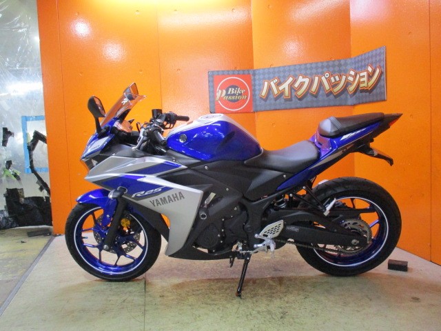 反対側もこの通り状態グッド！！車両重量僅か１６６ｋｇと軽くても出力は３６ＰＳ！流石レプリカ！！