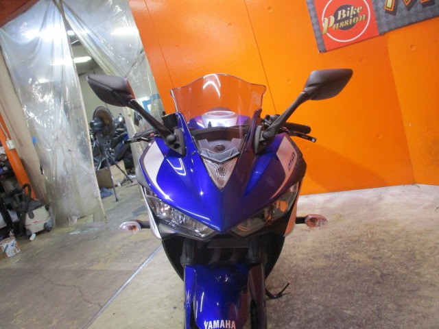 フロントから見てもこの通り状態グッド！車両重量僅か１６６ｋｇ！でエンジンは最高出力３６ＰＳフルパワー