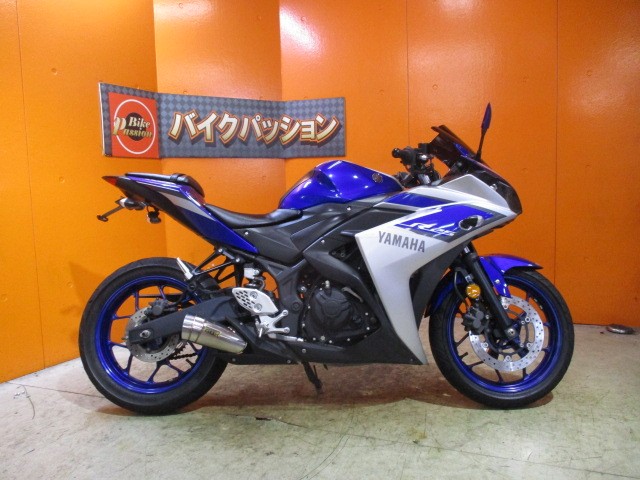 横から見てもこの通り状態グッド！！フェンダーレス済みでＲ周りもすっきり！これまたかっこいい！！