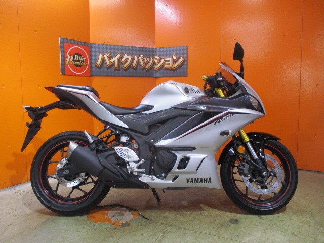 横から見てもこの通り状態状態グッド！やはりこの２０２０年のイヤーカラーの高級感は他とは一味違う！