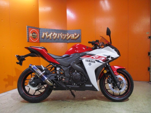 横から見てもこの通り状態グッド！！当社は価格は安くても車両の質が高いので常時即売れ！悩むのは危険！！