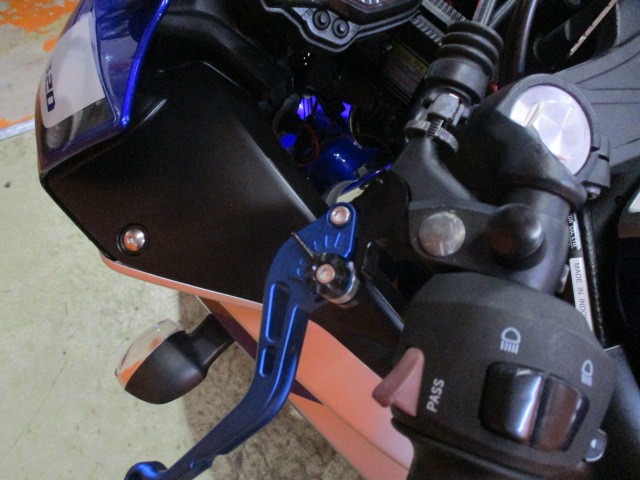 左右ともにアジャスター機能付き社外レバーに変更済み！かうと決行するので装備済みは嬉しい！！