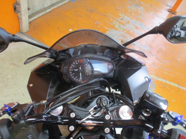 これは嬉しいカスタム！ハリケーンのバーハンＫＩＴ組み込み済み！これでかなりポジションが楽々ですよ！