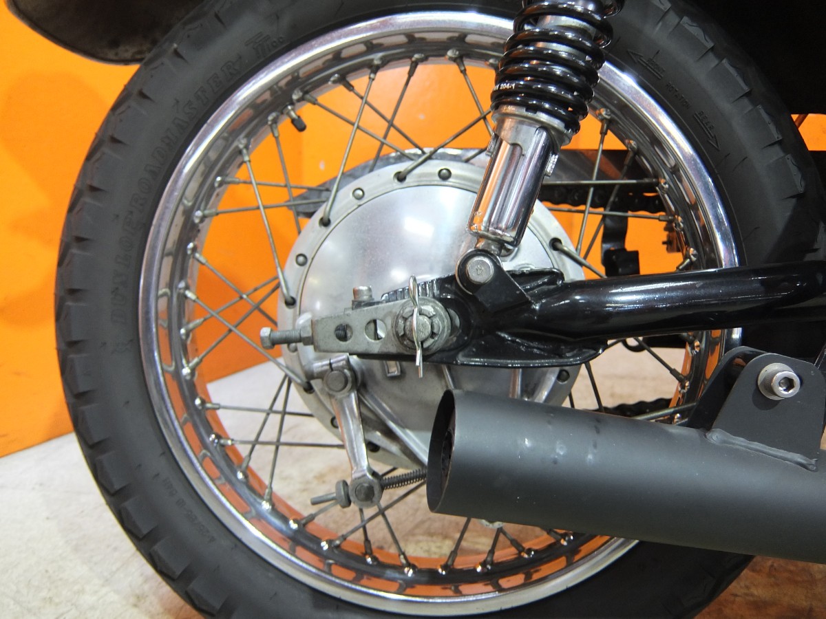 純正の4本出しもいいですが個人的にはショート管が入っているシルエットが好みです！！