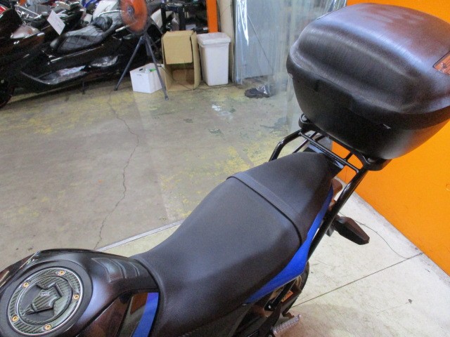 シートもこの通り破れもなければへたりもありません！社外キャリアにＲＢＯＸ装備は嬉しいオプション！シー