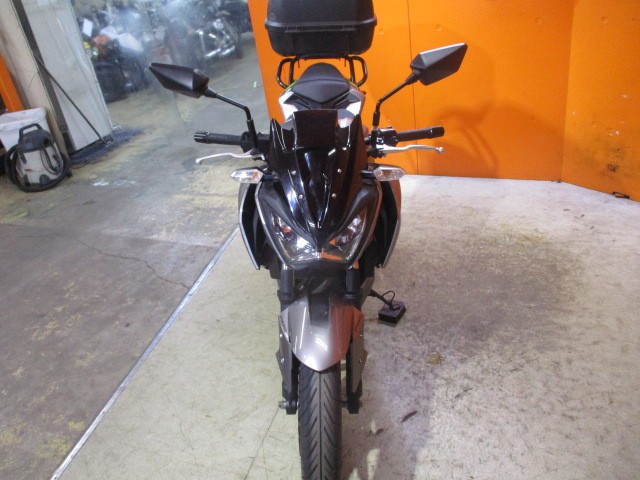 フロントから見てもこの通り状態グッド！前オーナー様が大事に乗られたようで本当に状態グッドな一台！！