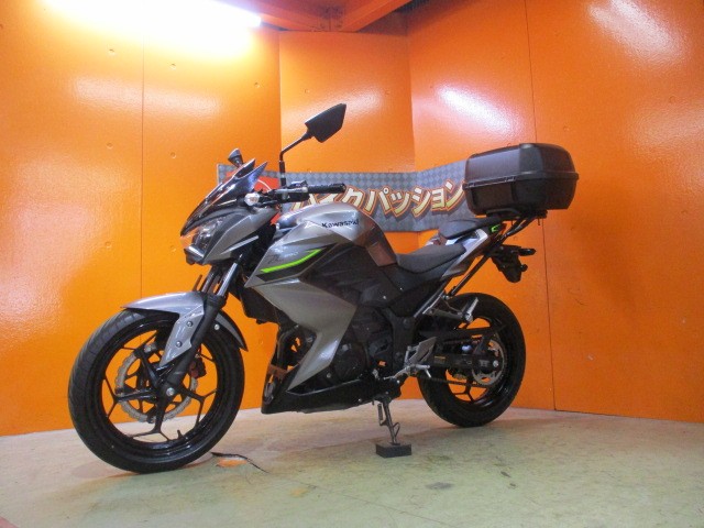 最長２４か月保証付き！！カラーも２０１７年のメタリックグラファイトグレー！かっこいいカラー！！