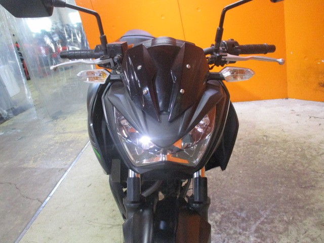 フロントから見てもこの通り状態グッド！この迫力の高い筋肉質なフェイスは正に次世代のネイキッド！！