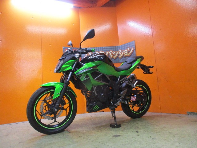 最長２４か月保証付き！！水冷エンジンのネイキッドで車両重量僅か１４８ｋｇ軽い＝ＳＬですよ！！