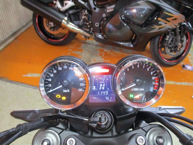 走行びっくり低走行の７６１ｋｍ！車検も令和５年の４月までがっつり残っていますよ！他店追従不可能価格！