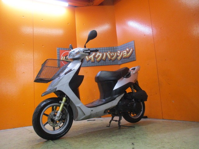 こちらの車両は納車点検を行わないので保証はありませんが、支払総額がとってもリーズナブル！