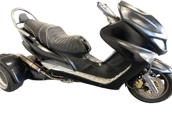 マジェスティ125Fi トライク｜ブラック